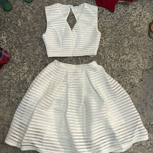 Sen Top And Skirt Set